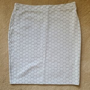 Leota White Circle-Textured Pencil Skirt
